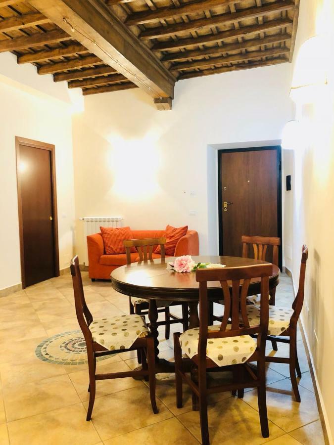 Casa Vacanze La Torretta Sutri Exterior foto